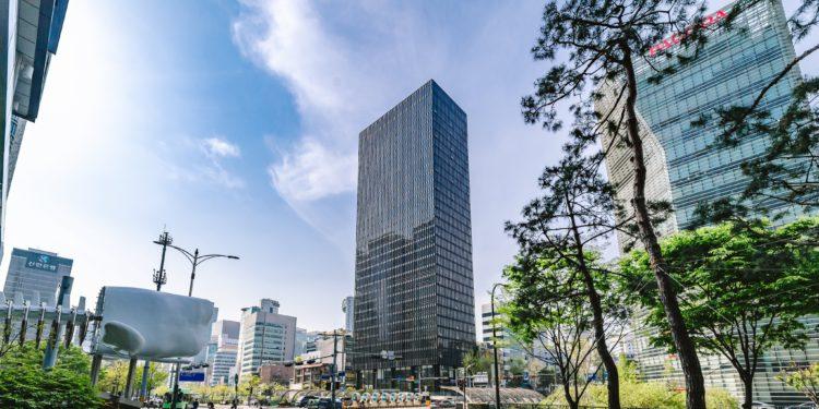 Seoul Tourism Plaza, opened in Samil Building in Jongno-gu t to help the tourism industry in Seoul overcome the COVID-19 crisis and recover.