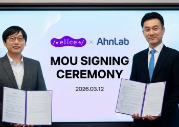 Photo by Elice Group