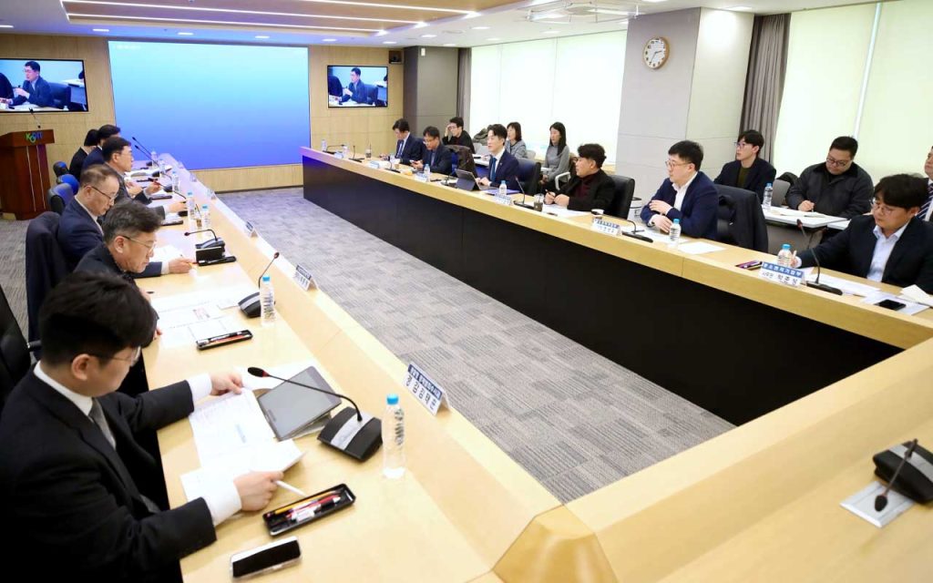 Korea’s illegal broker reporting system logged 228 cases in two months as police prepare an eight-month crackdown on policy-fund interference.