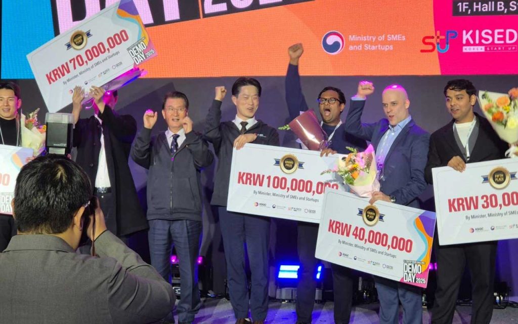Ravi Shankar Pandit, Founder and CEO of Konnect Winning the KSGC 2025 Grand Prize. | Source: LinkedIn