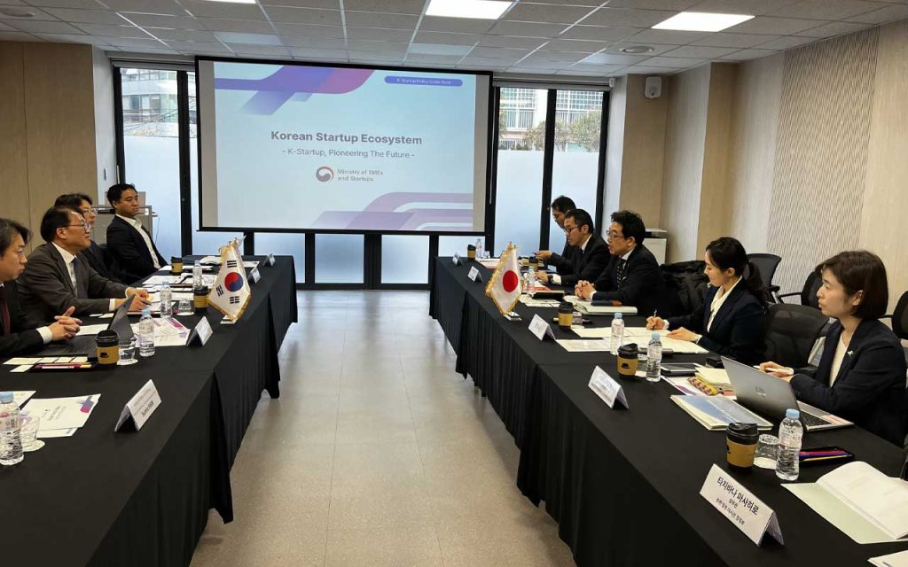A 2026 partnership meeting between Korea and Japan. | METI